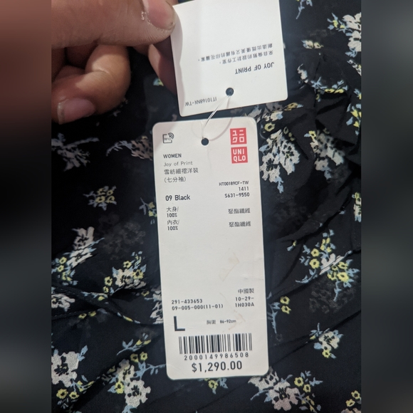 NWT Uniqlo Chiffon Pleated 3/4 Sleeve Dress - Picture 3 of 11